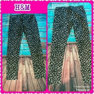 ✅HP🌸H&M Leopard Staight Leg Jeans